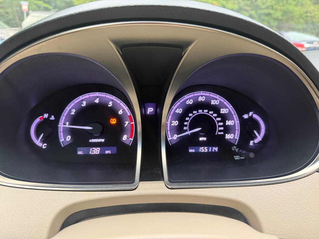 2011 Toyota Avalon Image 10
