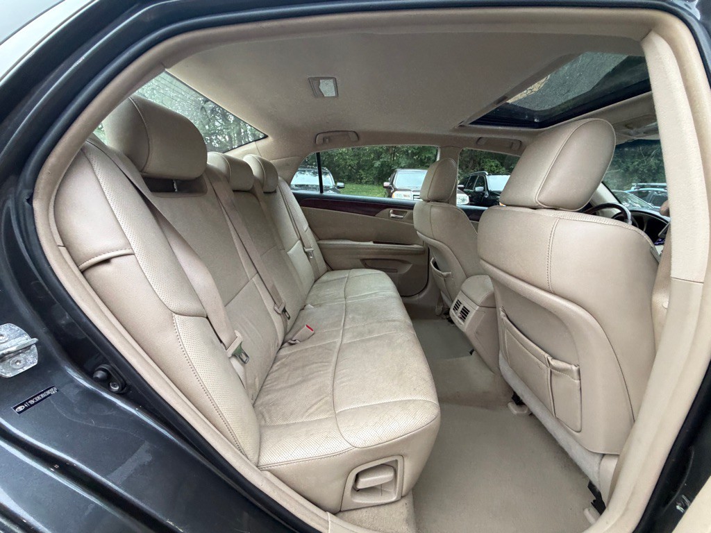 2011 Toyota Avalon Image 16