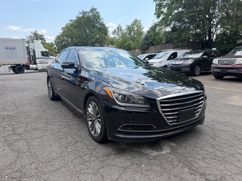 2015 Hyundai Genesis Image 3