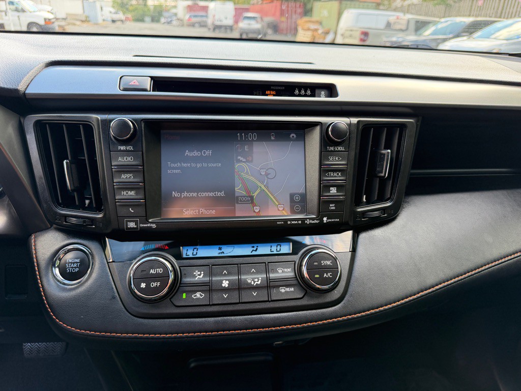 2017 Toyota Rav4 Image 13