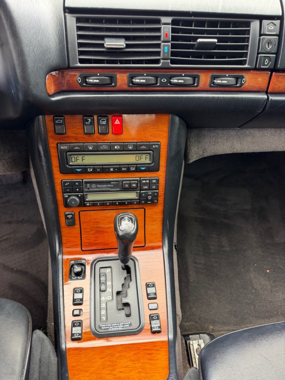1998 Mercedes-Benz S-Class Image 11