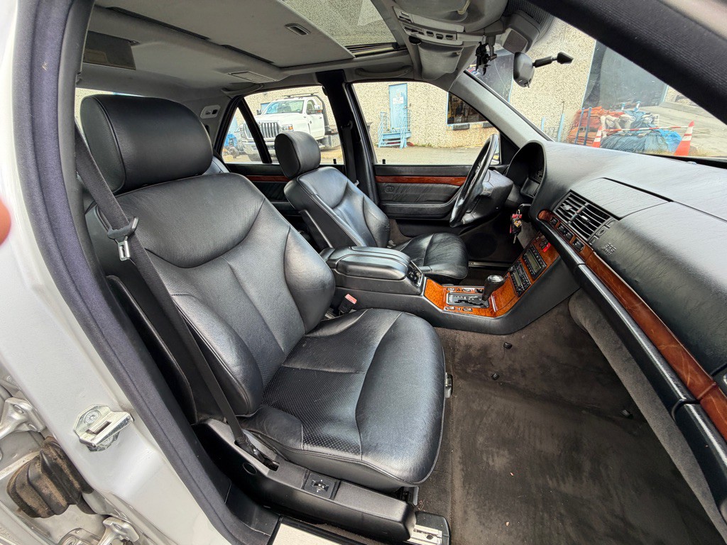1998 Mercedes-Benz S-Class Image 12