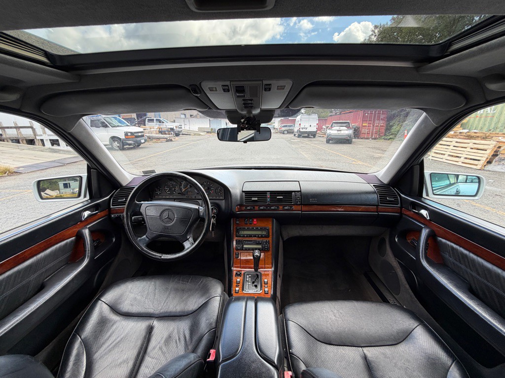1998 Mercedes-Benz S-Class Image 14