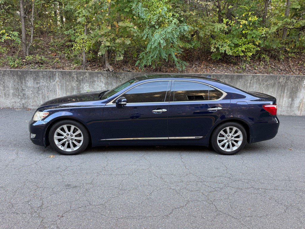 2012 Lexus LS 460 Image 4