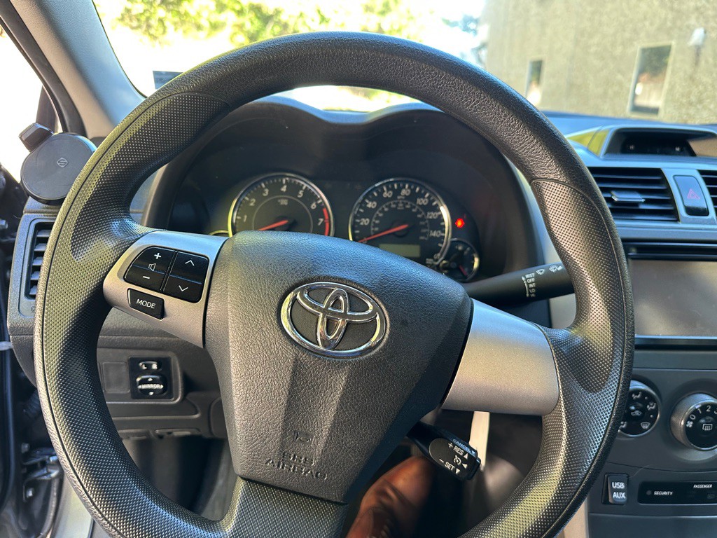 2013 Toyota Corolla Image 12