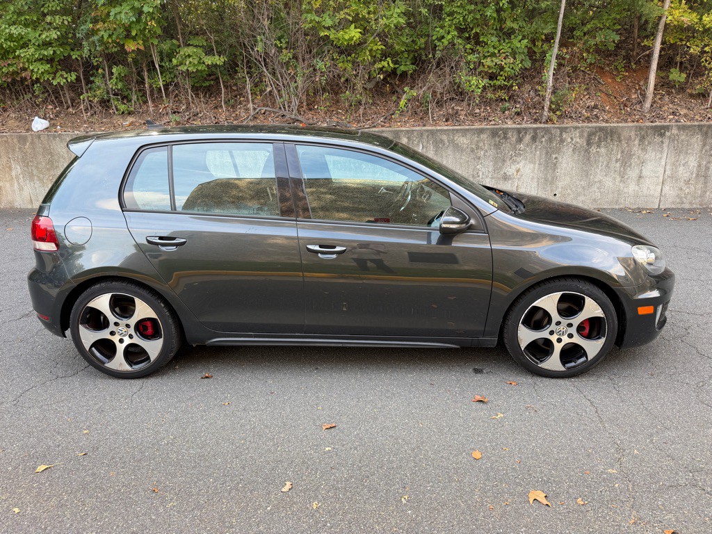 2012 Volkswagen GTI Image 4