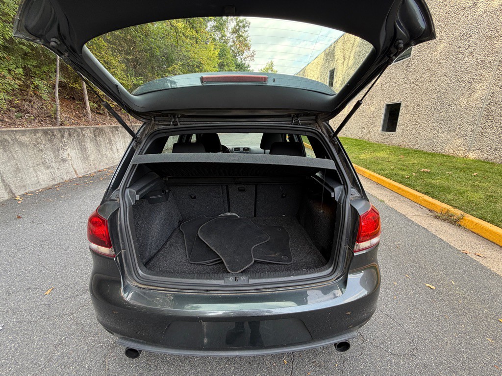 2012 Volkswagen GTI Image 15
