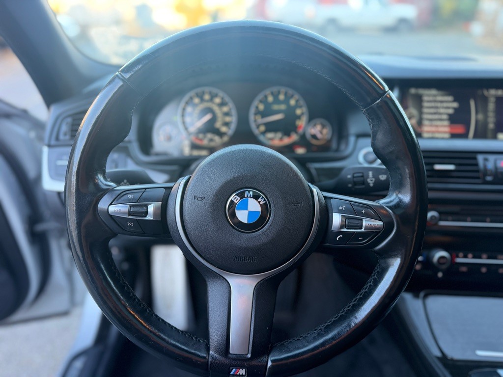 2014 BMW 5 Series Image 10