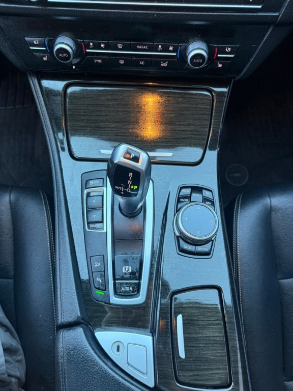 2014 BMW 5 Series Image 14