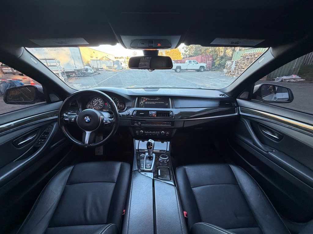 2014 BMW 5 Series Image 17