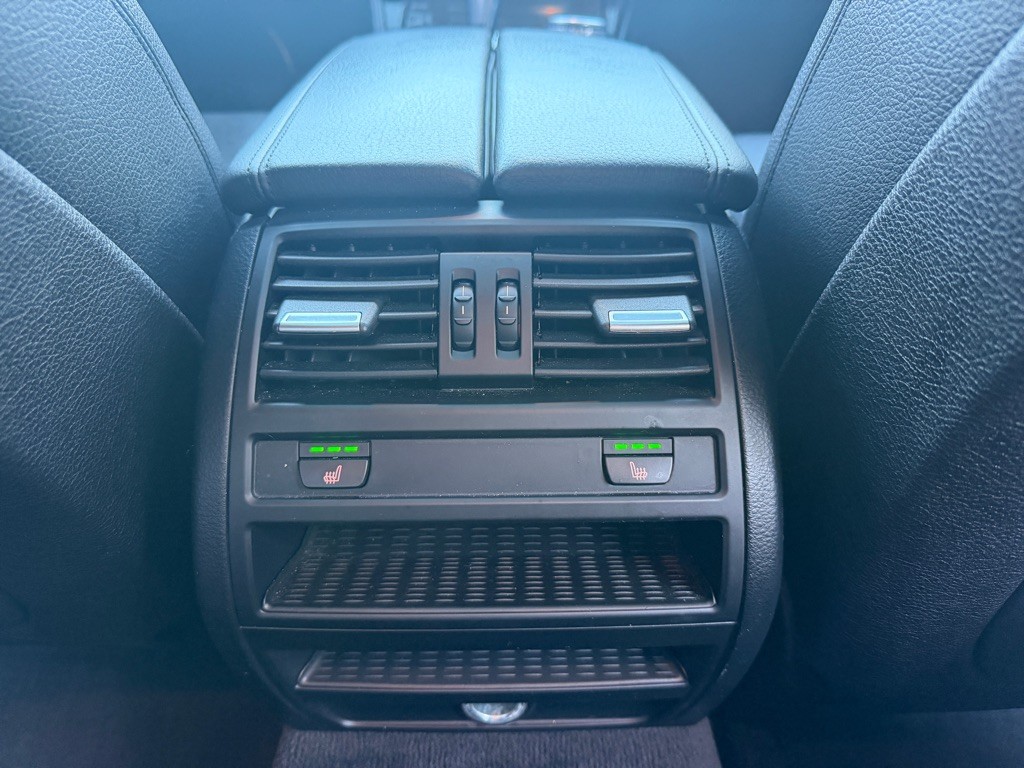 2014 BMW 5 Series Image 18