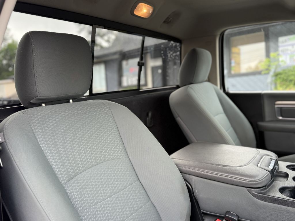 2017 RAM 1500 Image 16