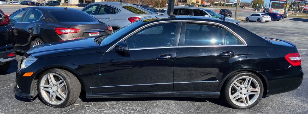 2011 Mercedes-Benz E-Class Image 2