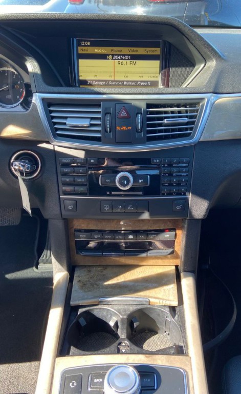 2011 Mercedes-Benz E-Class Image 12