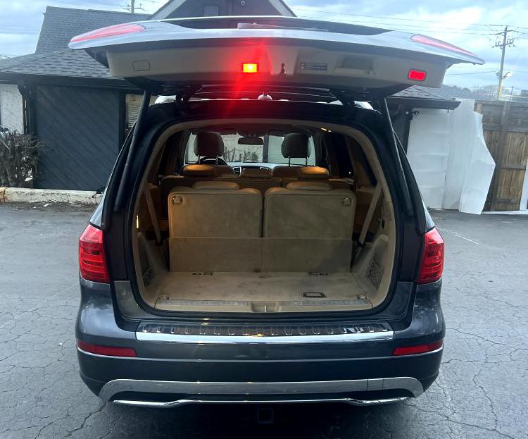 2013 Mercedes-Benz GL-Class Image 12