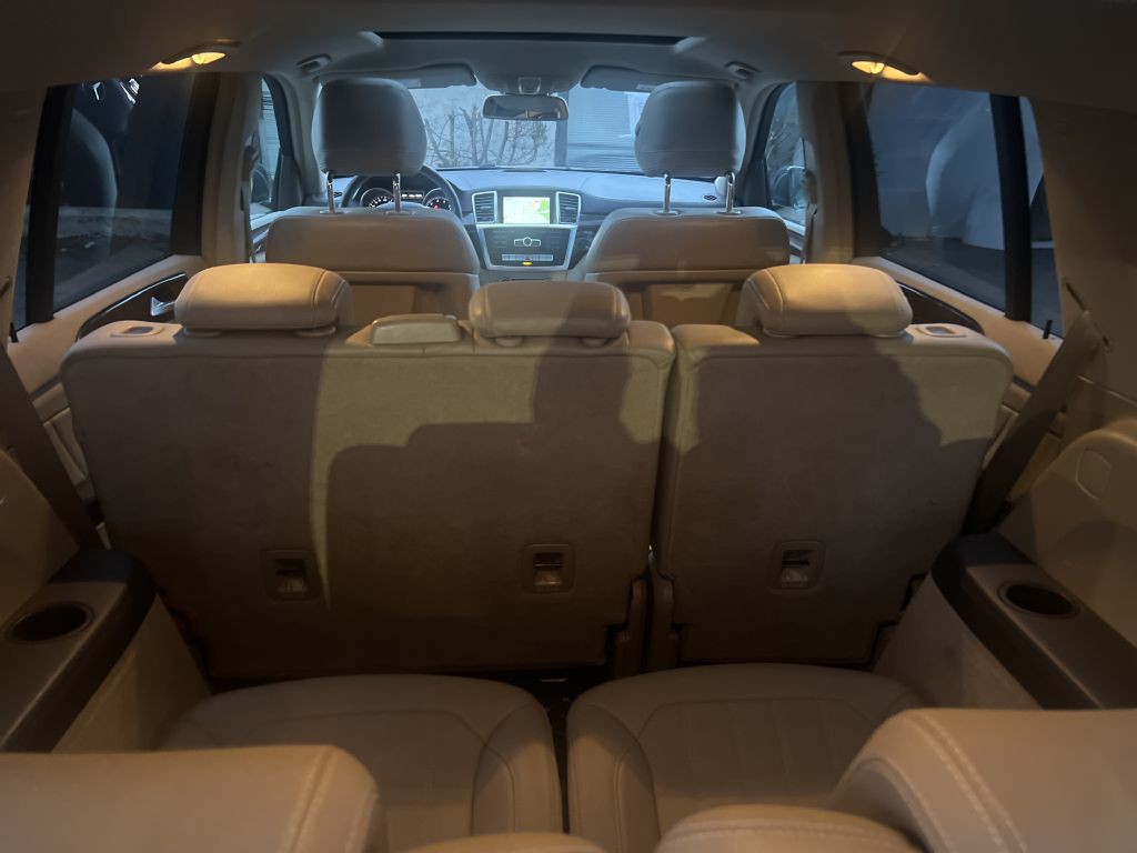 2013 Mercedes-Benz GL-Class Image 15