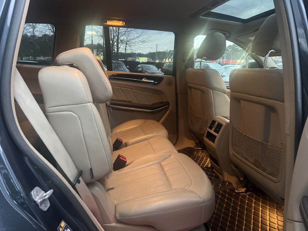 2013 Mercedes-Benz GL-Class Image 16