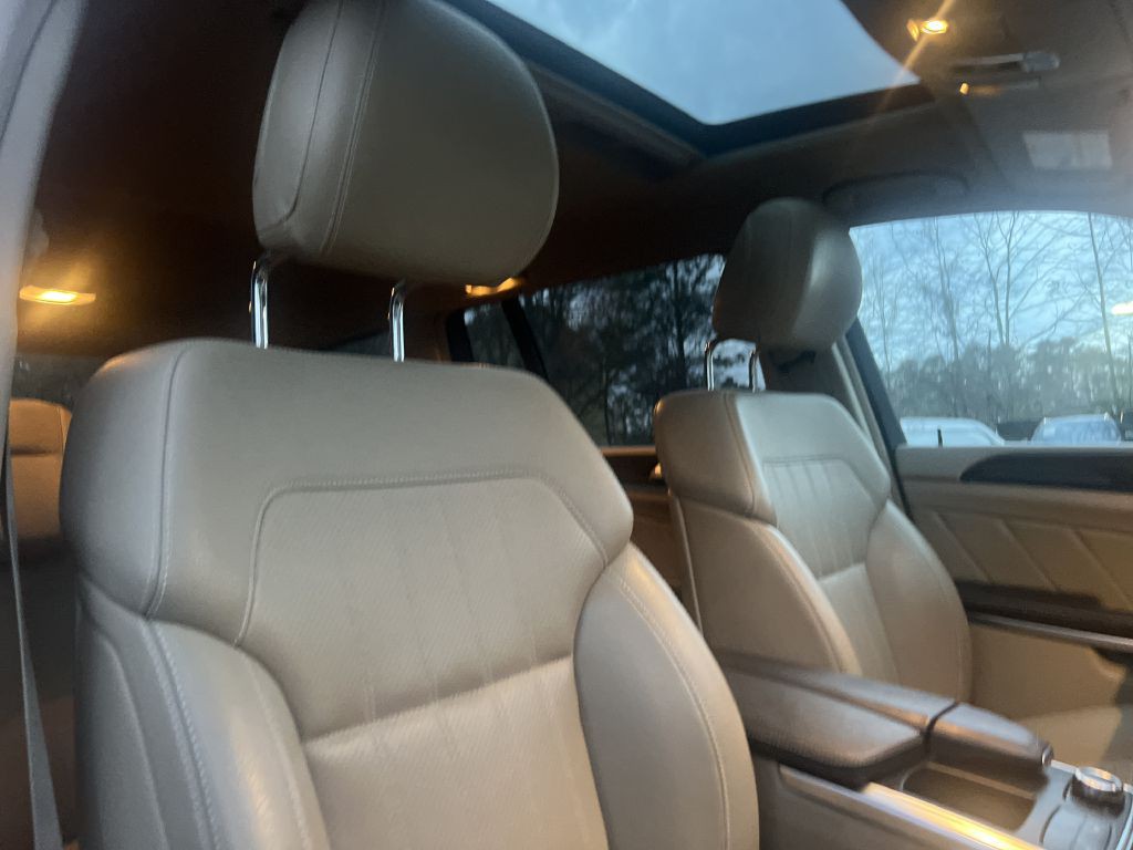 2013 Mercedes-Benz GL-Class Image 22