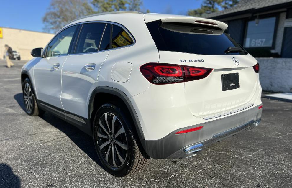 2022 Mercedes-Benz GLA-Class Image 7