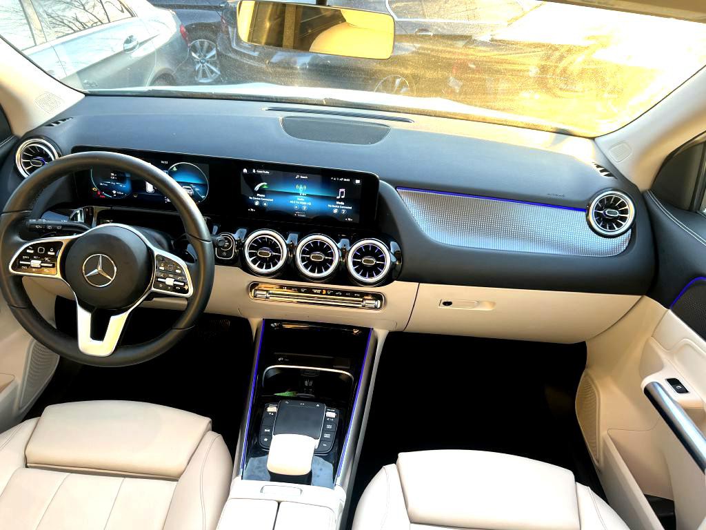 2022 Mercedes-Benz GLA-Class Image 12
