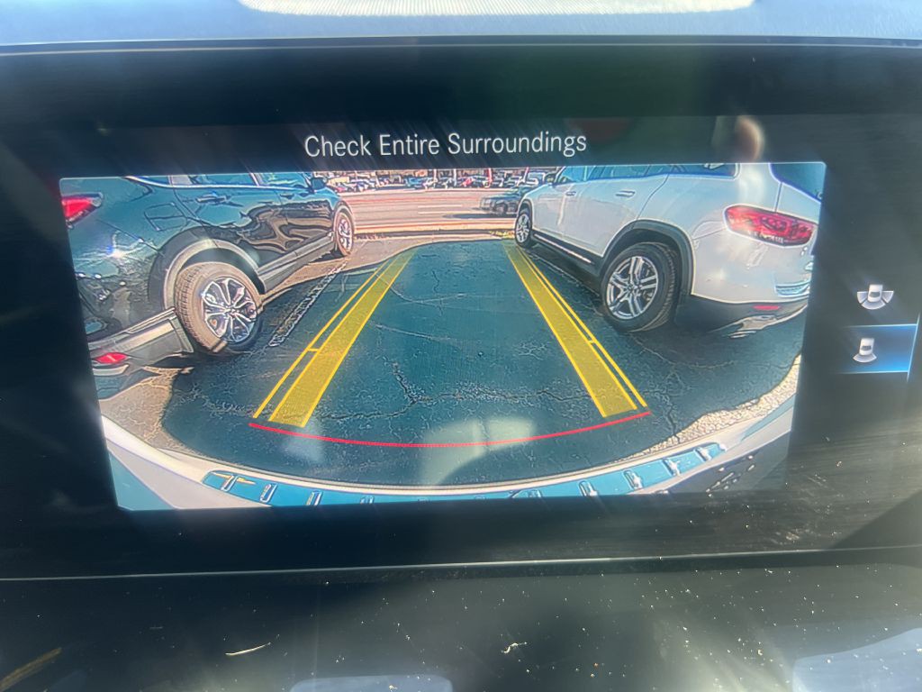 2022 Mercedes-Benz GLA-Class Image 19