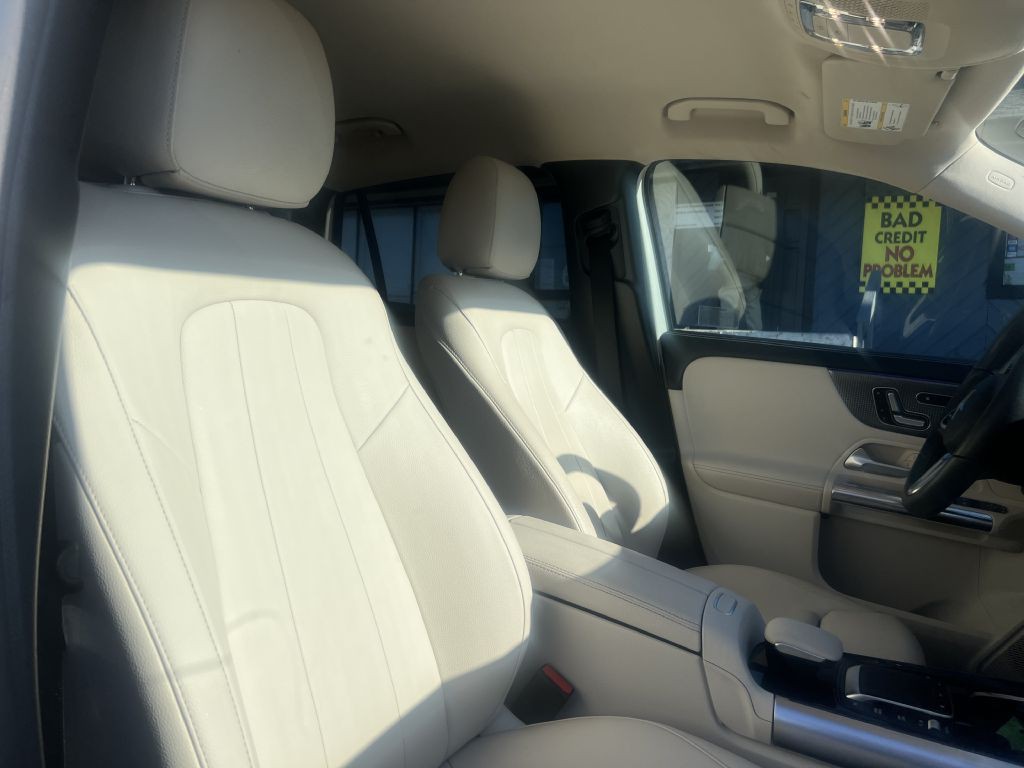 2022 Mercedes-Benz GLA-Class Image 22