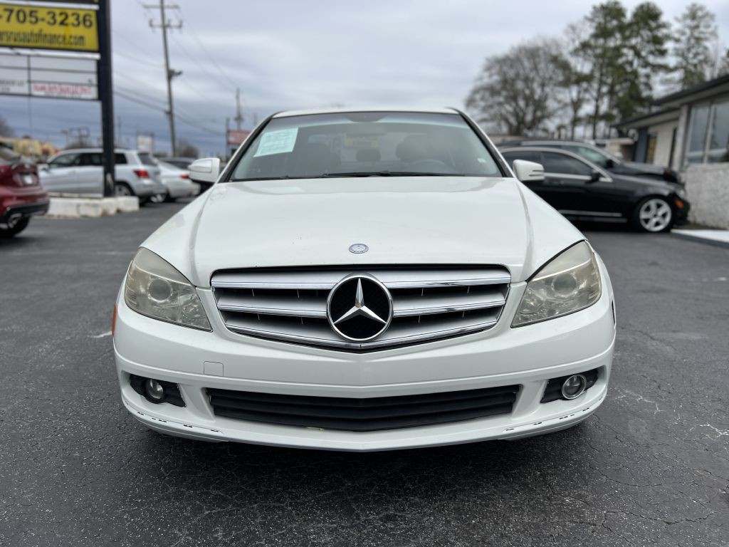 2010 Mercedes-Benz C-Class Image 3