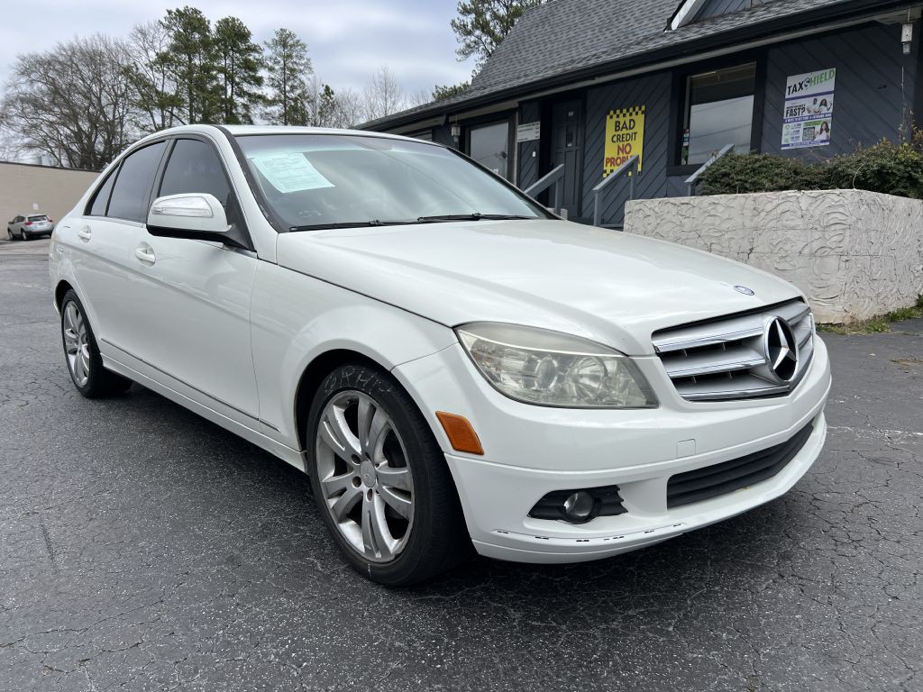 2010 Mercedes-Benz C-Class Image 4