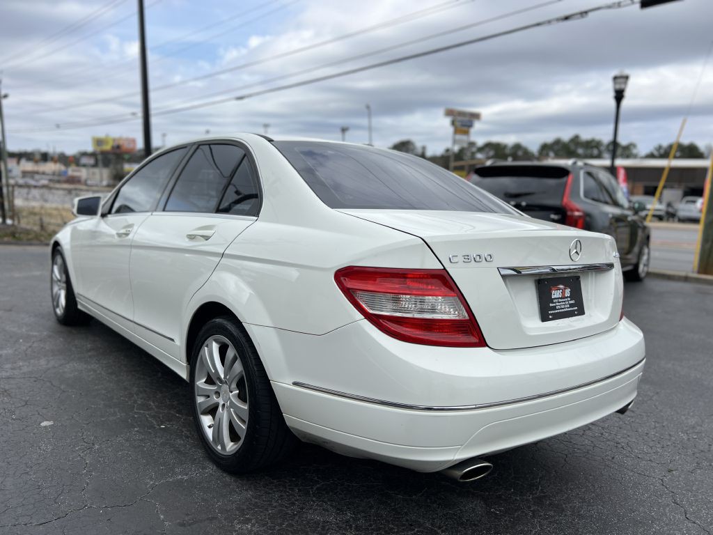 2010 Mercedes-Benz C-Class Image 7