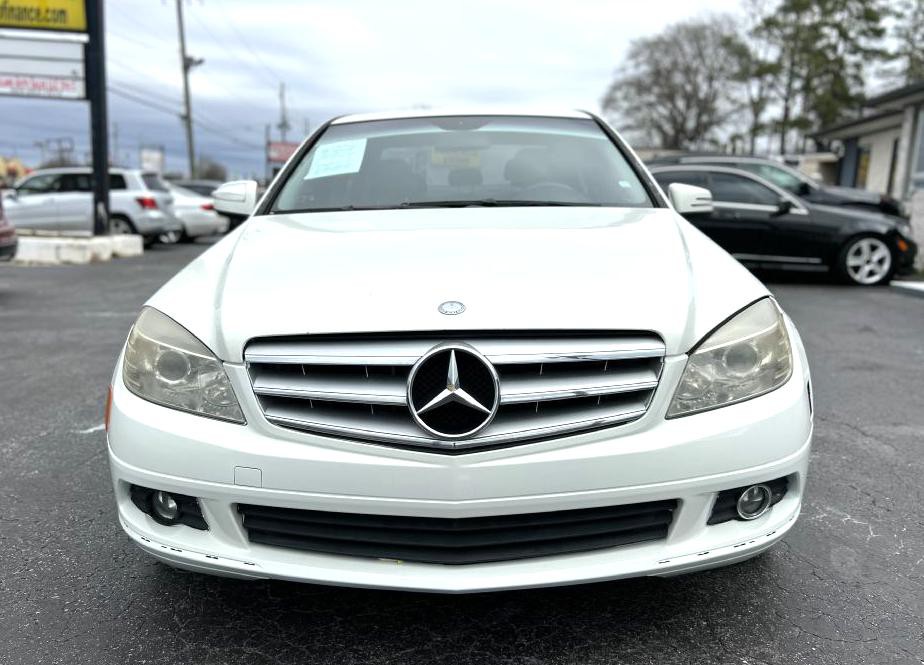 2010 Mercedes-Benz C-Class Image 3