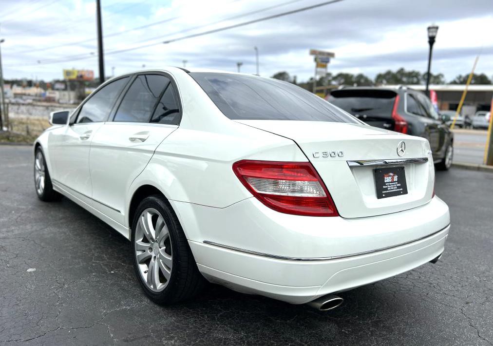 2010 Mercedes-Benz C-Class Image 7
