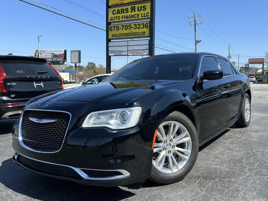 2020 Chrysler 300 Image 2