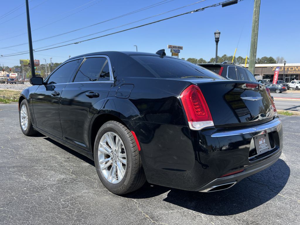 2020 Chrysler 300 Image 7