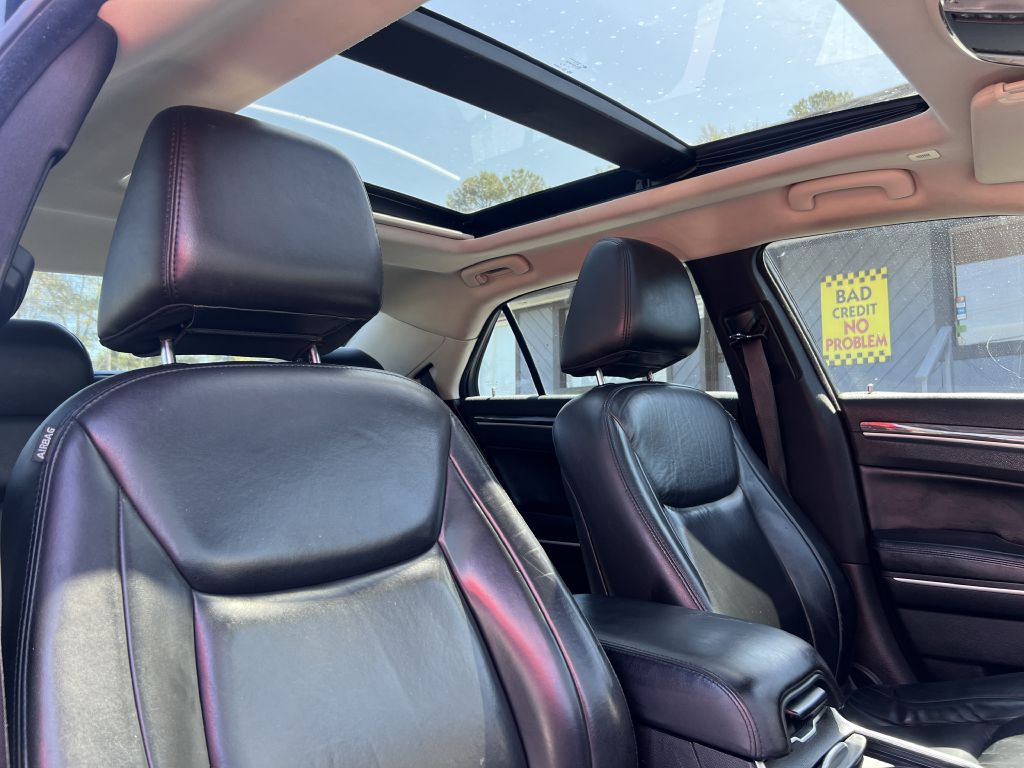 2020 Chrysler 300 Image 18