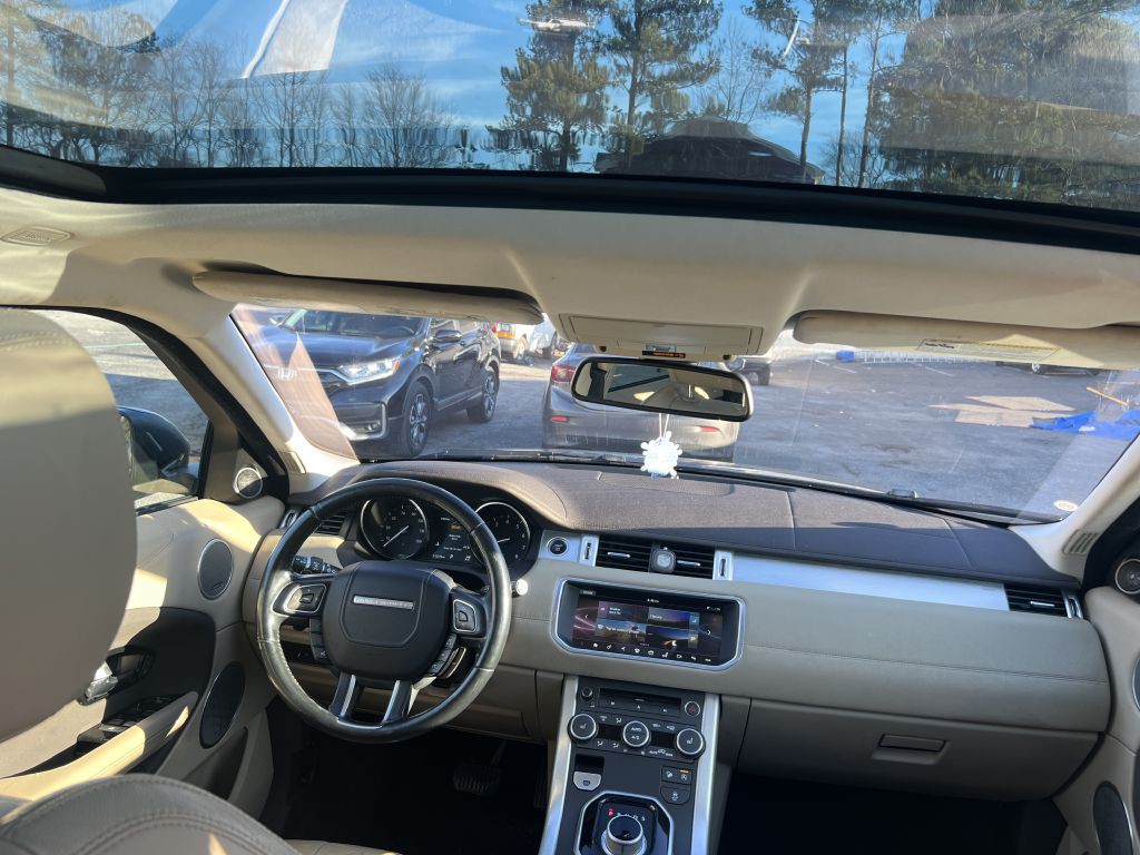 2017 Land Rover Range Rover Evoque Image 14