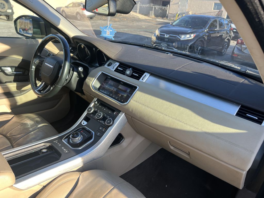 2017 Land Rover Range Rover Evoque Image 16