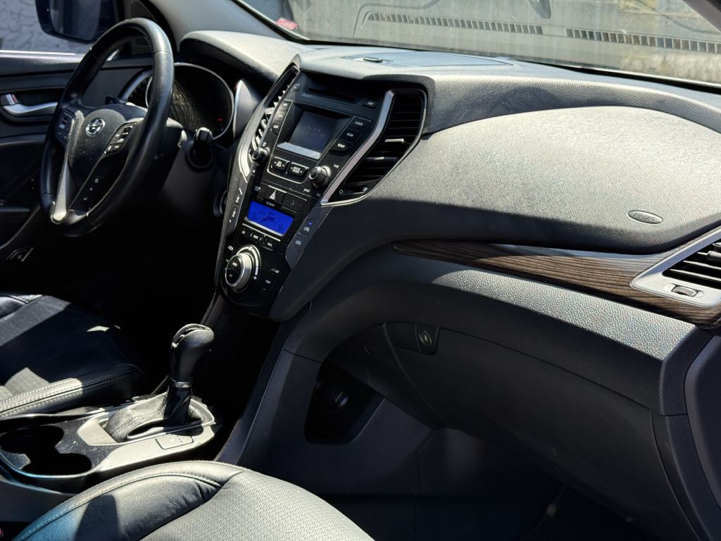 2013 Hyundai Santa Fe Sport Image 16