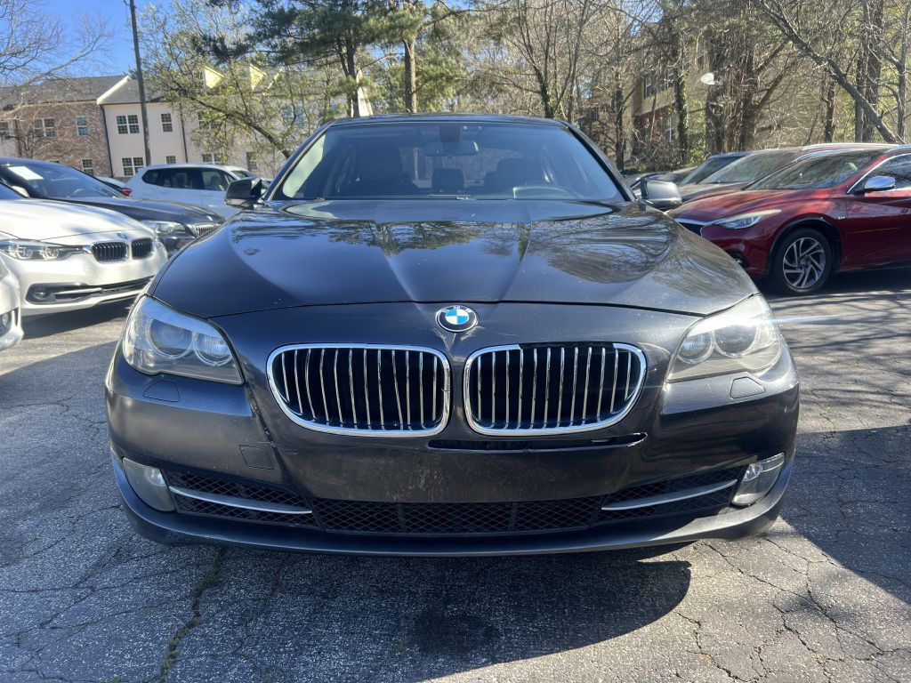 2013 BMW 5 Series Image 2