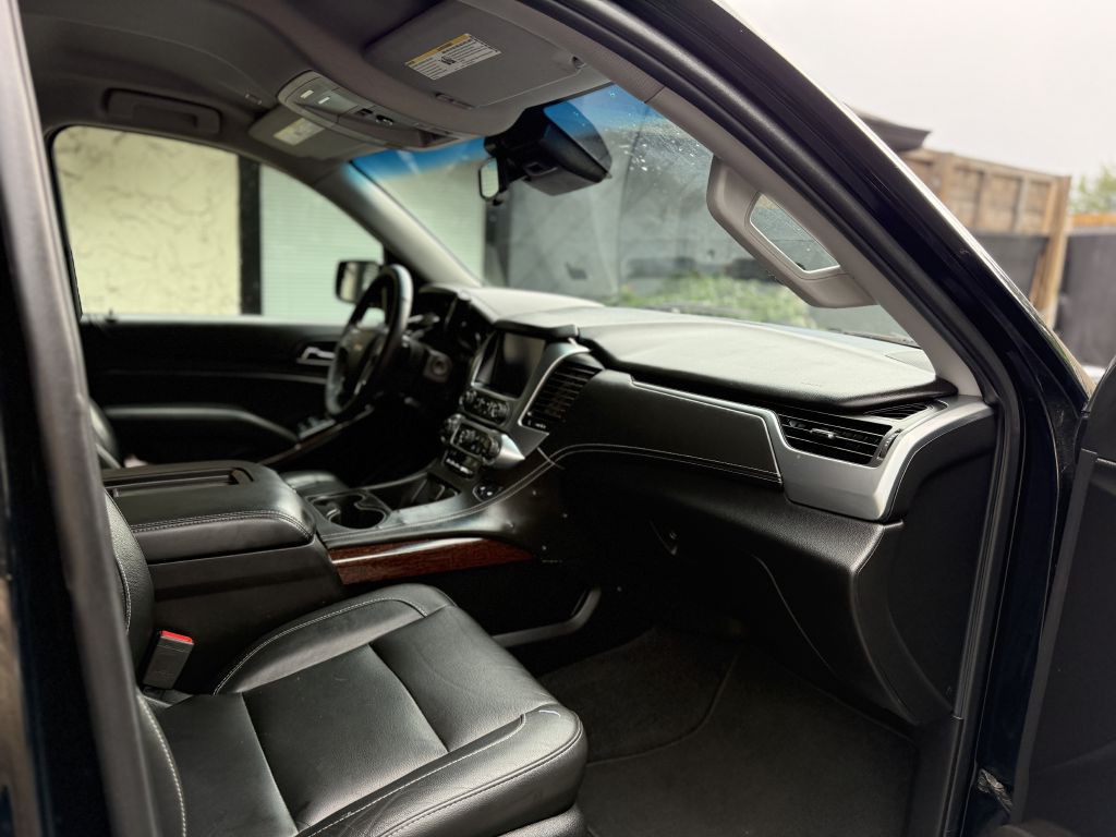 2020 Chevrolet Suburban Image 10