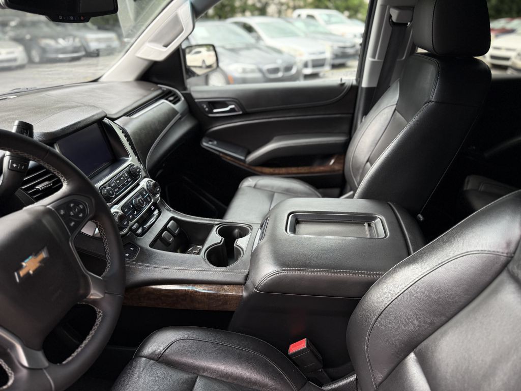 2020 Chevrolet Suburban Image 12