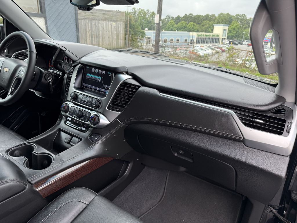 2020 Chevrolet Suburban Image 27
