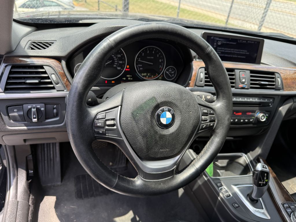 2015 BMW 3 Series Image 8