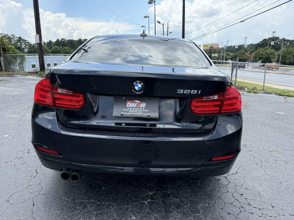 2012 BMW 3 Series Image 5