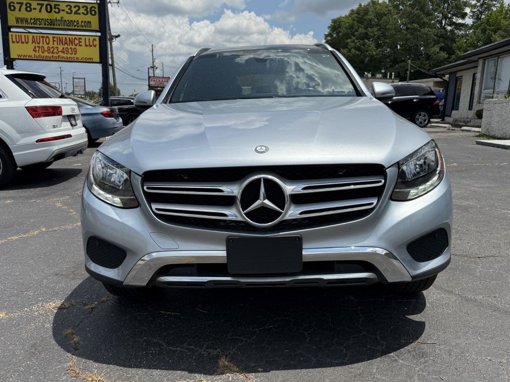 2017 Mercedes-Benz GLC-Class Image 2