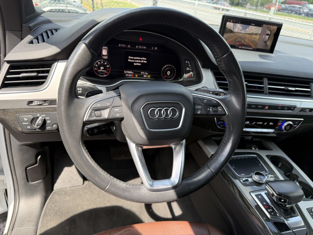 2018 Audi Q7 Image 10