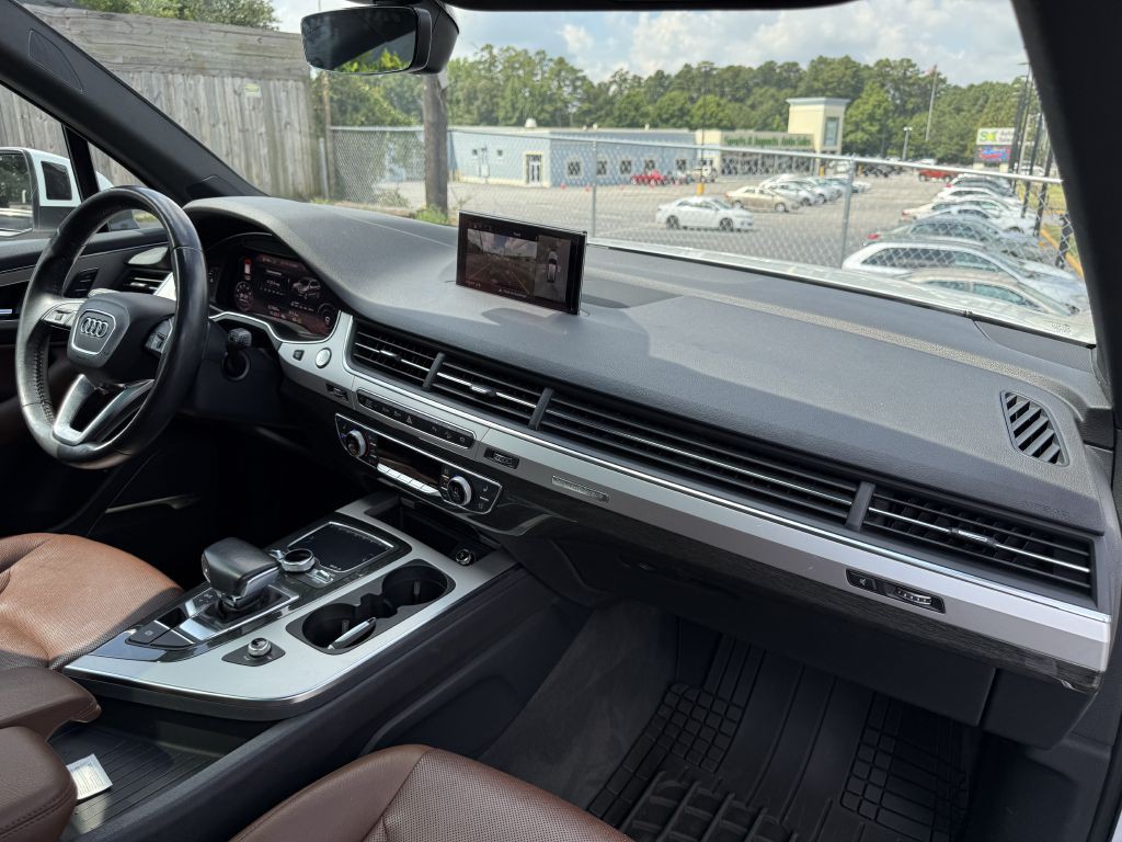 2018 Audi Q7 Image 19