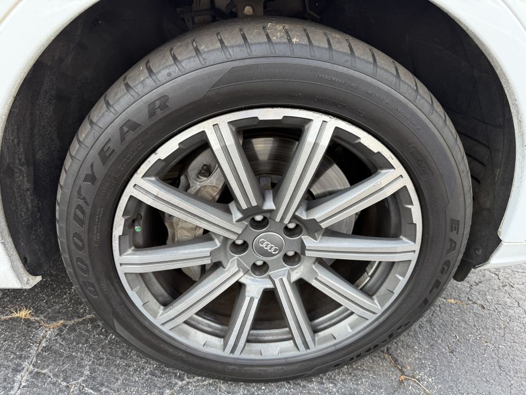 2018 Audi Q7 Image 21