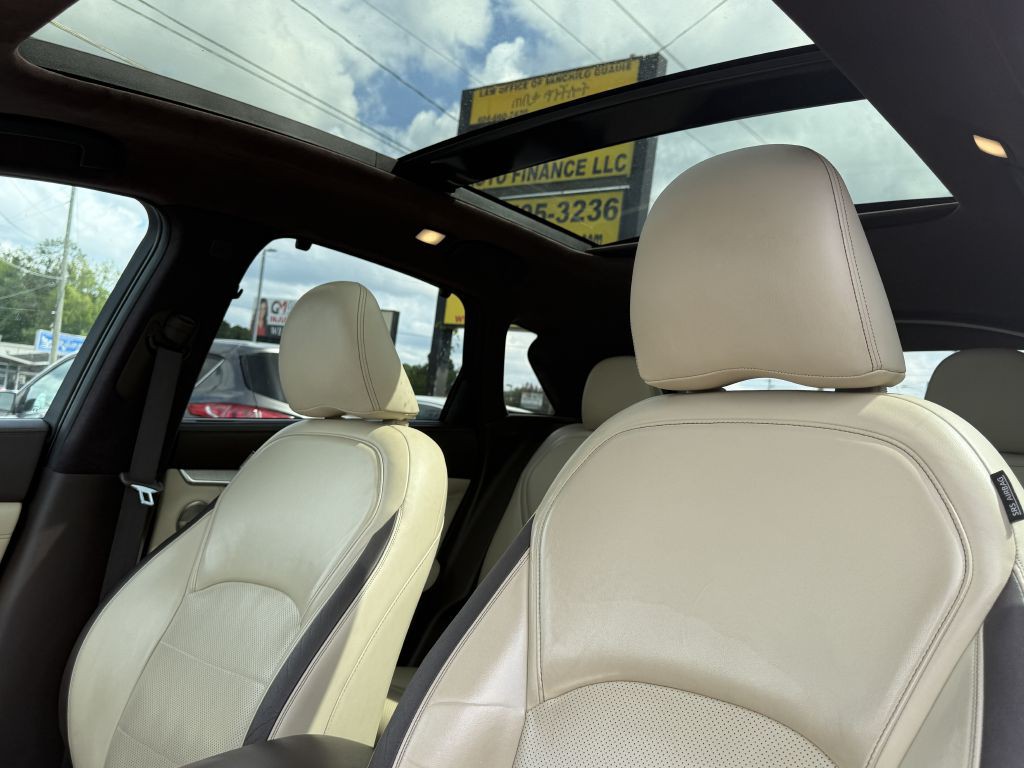 2019 INFINITI QX50 Image 12
