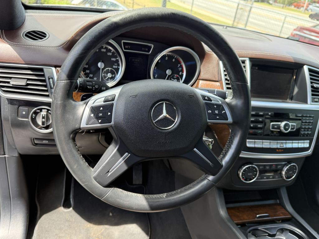 2014 Mercedes-Benz GL-Class Image 8