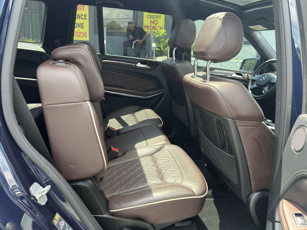 2014 Mercedes-Benz GL-Class Image 15